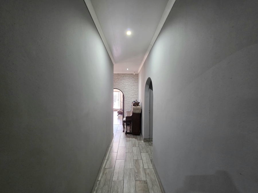 4 Bedroom Property for Sale in Jan Cillierspark Free State